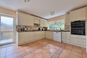 Kitchen- click for photo gallery